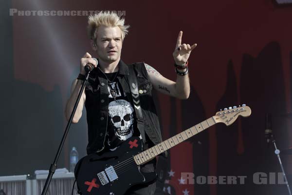 SUM 41 - 2016-08-28 - SAINT CLOUD - Domaine National - Grande Scene - 